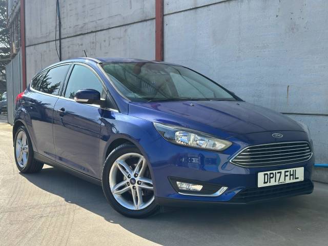 Ford Focus 1.0T EcoBoost Titanium Euro 6 (s/s) 5dr Hatchback Petrol Blue